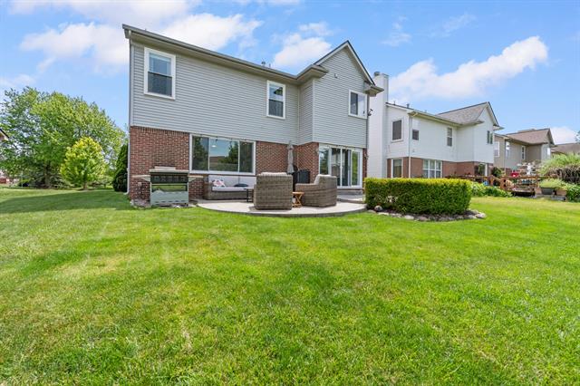 Builiding view thirty eight for 39020 Florence, Westland, MI. 48185