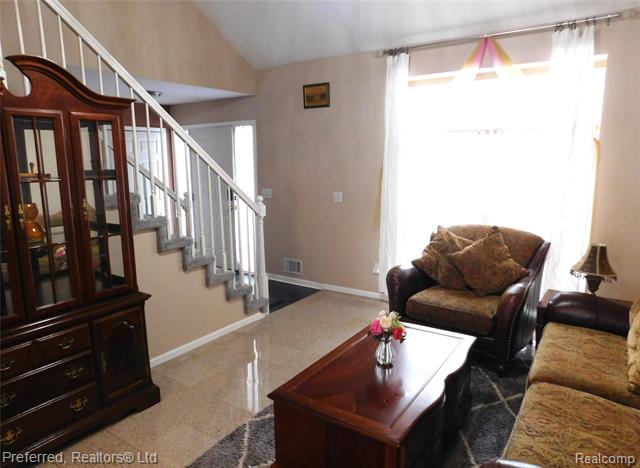 Builiding view ten for 45863 Baywood, Canton, MI. 48187