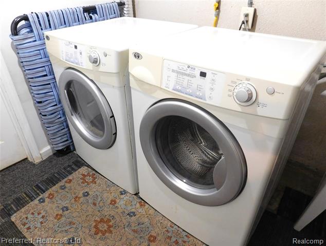 Builiding view twenty five for 45863 Baywood, Canton, MI. 48187