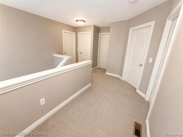 Builiding view eight for 46127 Ashton, Canton, MI. 48187
