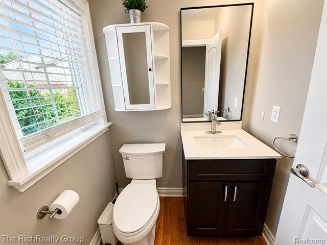 Builiding view six for 46127 Ashton, Canton, MI. 48187