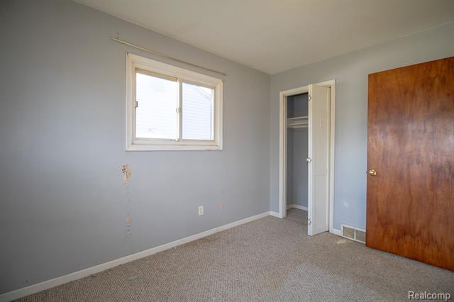 Builiding view twelve for 33532 Leona, Garden City, MI. 48135