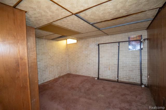 Builiding view twenty two for 33532 Leona, Garden City, MI. 48135