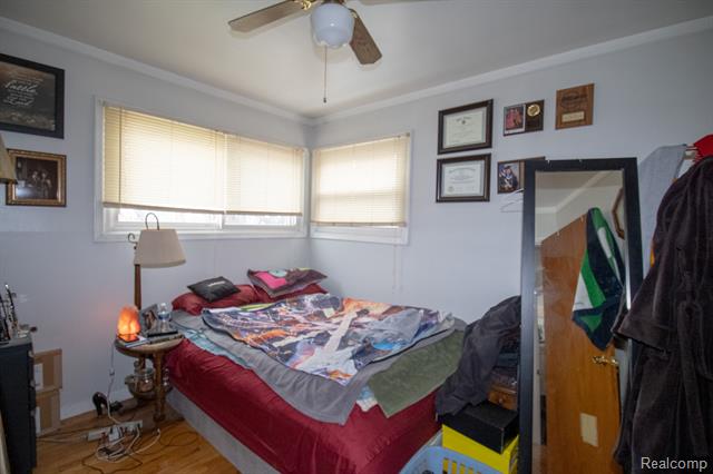 Builiding view twelve for 216 Helen, Garden City, MI. 48135