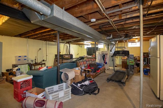 Builiding view twenty for 216 Helen, Garden City, MI. 48135