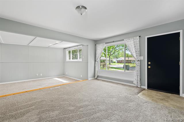 Builiding view twelve for 21951 Morton, Oak Park, MI. 48237