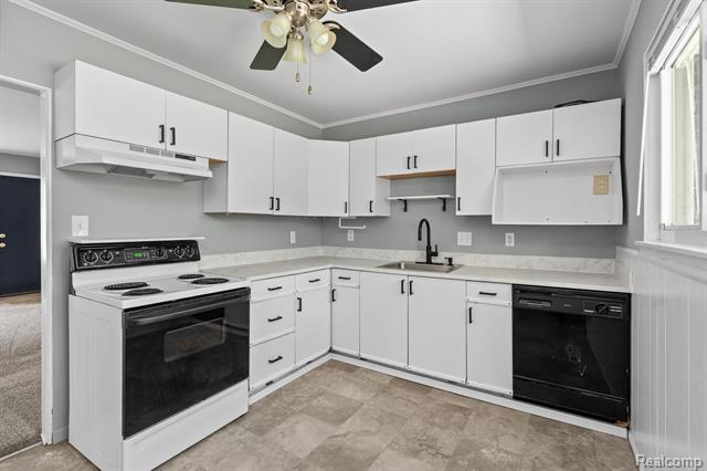 Builiding view twenty for 21951 Morton, Oak Park, MI. 48237