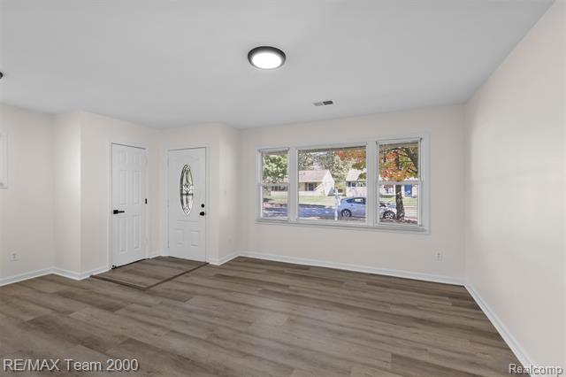Builiding view four for 577 Brandt, Garden City, MI. 48135