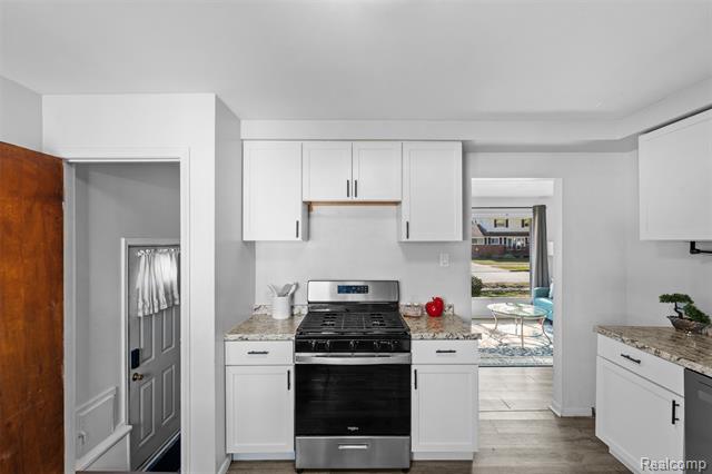 Builiding view ten for 27566 Sheridan, Garden City, MI. 48135
