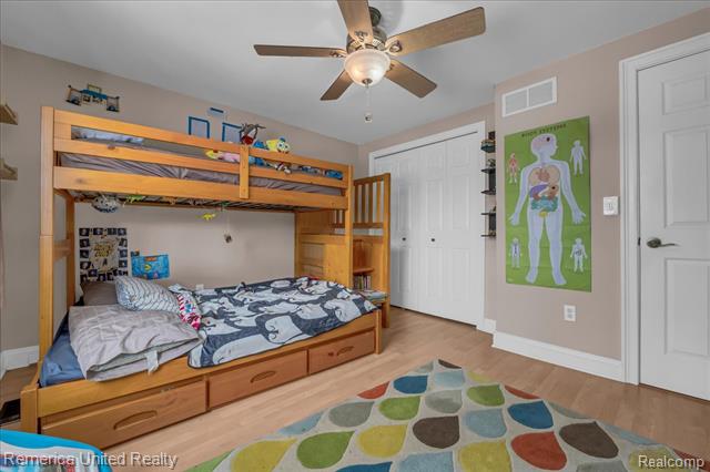 Builiding view sixteen for 1736 Morrison, Canton, MI. 48187