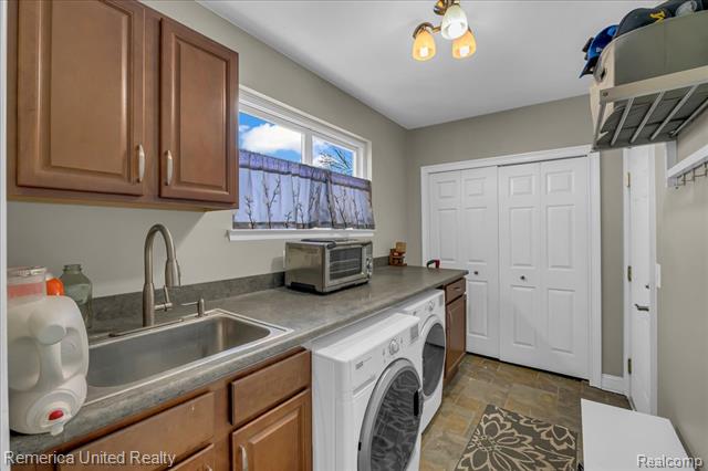 Builiding view twenty for 1736 Morrison, Canton, MI. 48187