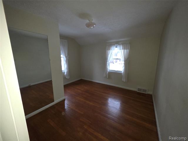 Builiding view eleven for 742 N York, Dearborn, MI. 48128