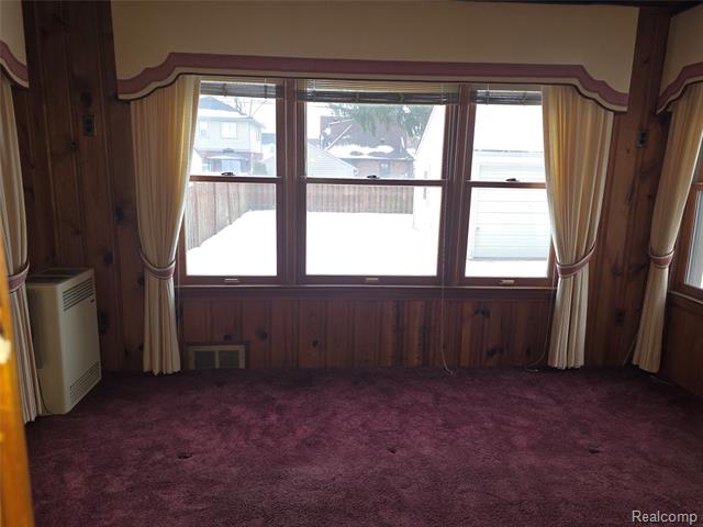 Builiding view seven for 742 N York, Dearborn, MI. 48128