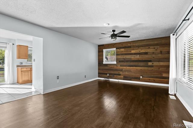 Builiding view three for 32551 Hennepin, Garden City, MI. 48135