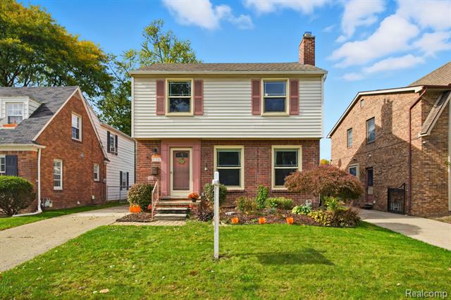 Builiding view three for 925 N Mildred, Dearborn, MI. 48128