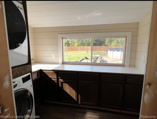 Builiding view seven for 1147 Harrison, Garden City, MI. 48135