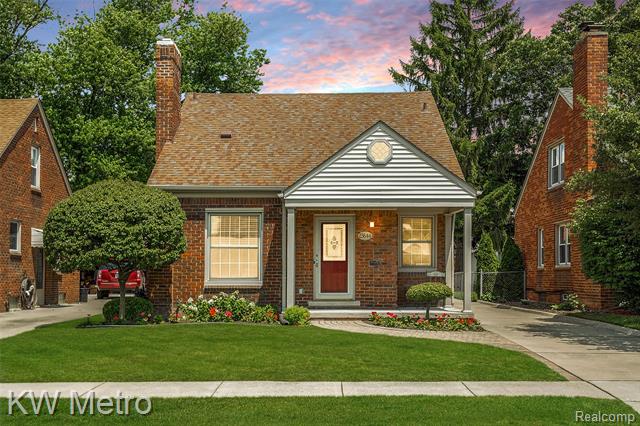 front view picture of 23644 Buckingham, Dearborn, MI. 48128
