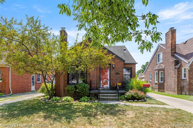 front view picture of 23737 Wilson, Dearborn, MI. 48128