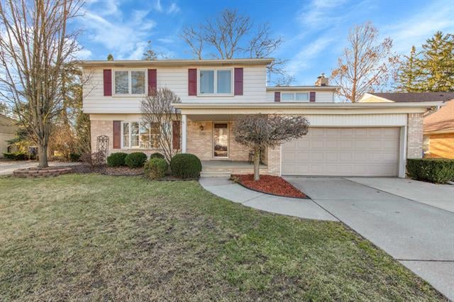 front view picture of 1305 Evangeline, Dearborn Heights, MI. 48127
