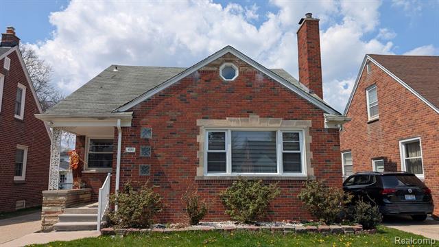 front view picture of 1323 Nightingale, Dearborn, MI. 48128