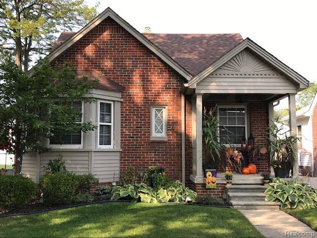 front view picture of 1331 Mayburn, Dearborn, MI. 48128