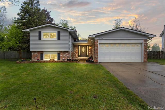 front view picture of 5645 Wedgewood, Canton, MI. 48187