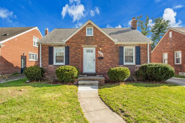 front view picture of 23001 Oak, Dearborn, MI. 48128
