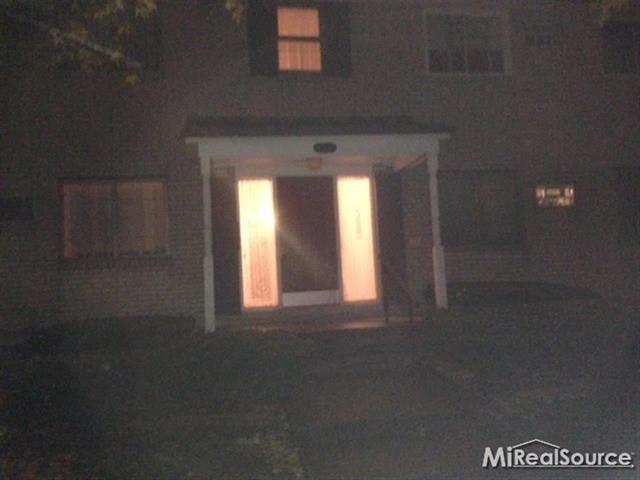 front view picture of 22116 Dante St, Oak Park, MI. 48237