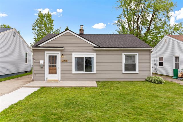 front view picture of 28506 Donnelly, Garden City, MI. 48135
