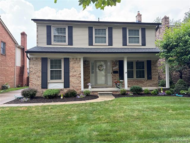 front view picture of 1755 Robindale, Dearborn, MI. 48128