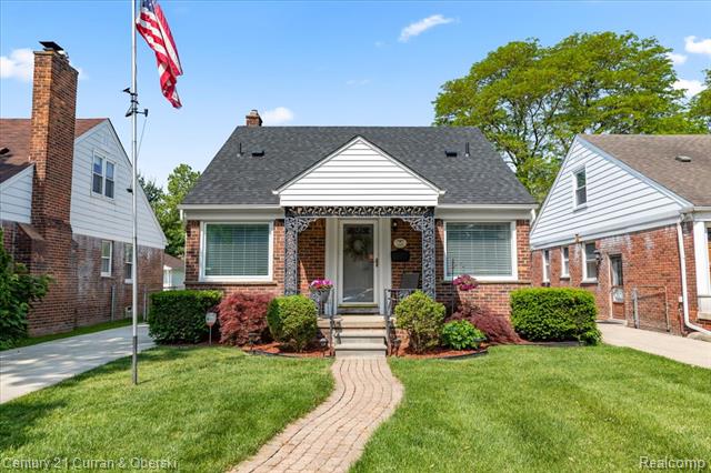 front view picture of 1731 N Franklin, Dearborn, MI. 48128