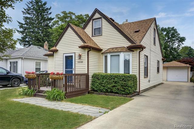 front view picture of 5640 N Karle, Westland, MI. 48185