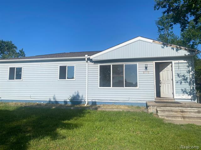front view picture of 5775 N Dowling, Westland, MI. 48185