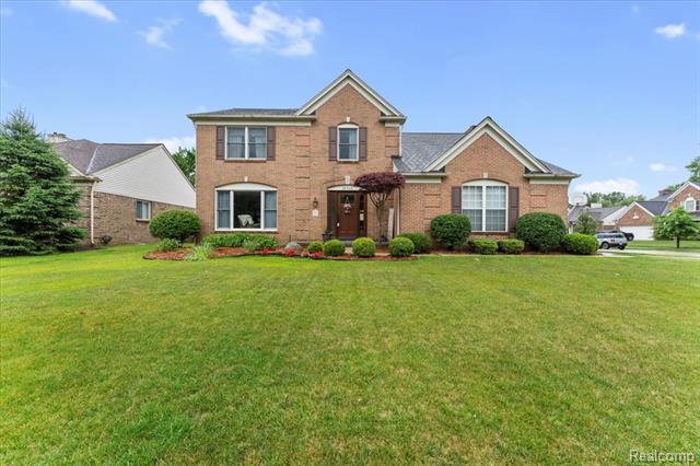 front view picture of 45743 Larchmont, Canton, MI. 48187