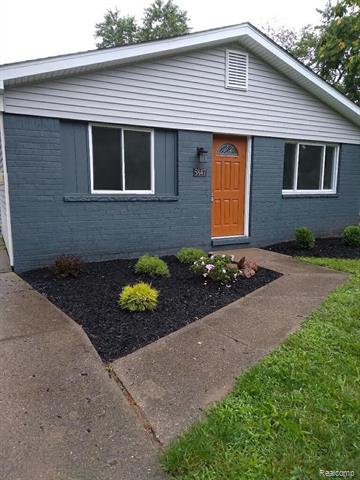 front view picture of 5847 N Berry, Westland, MI. 48185