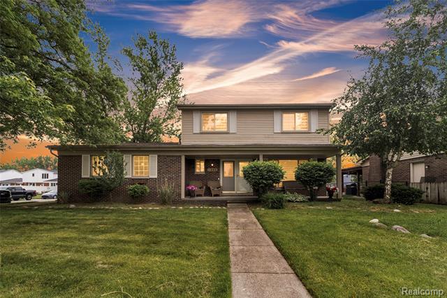 front view picture of 6880 Brookshire, Canton, MI. 48187