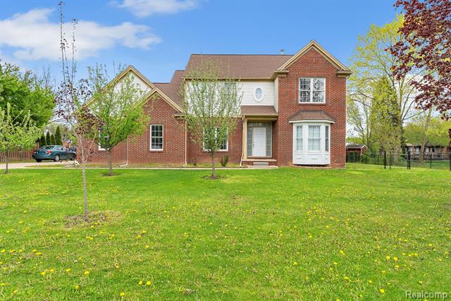 front view picture of 6476 Beck N, Canton, MI. 48187