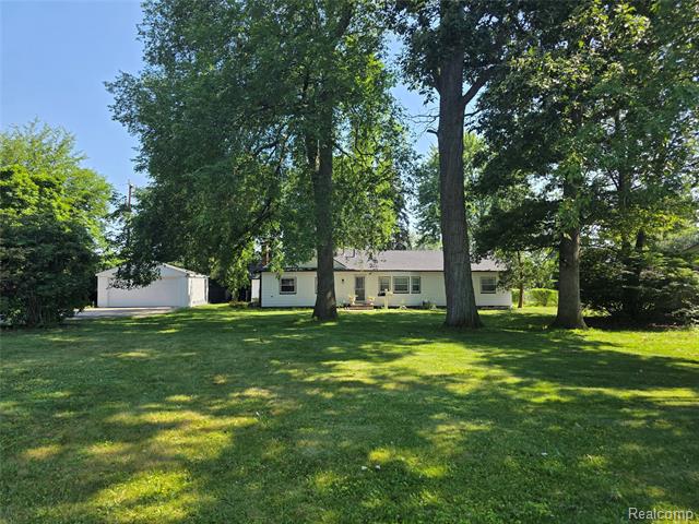 front view picture of 32251 Elmwood, Garden City, MI. 48135
