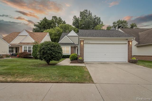 front view picture of 34871 Poplar, Westland, MI. 48185