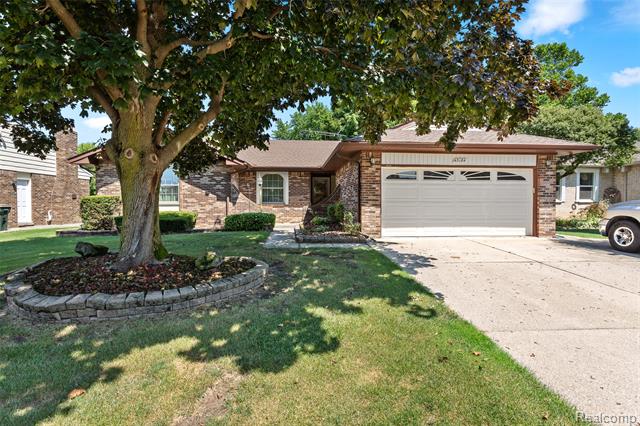front view picture of 45184 Indian Creek, Canton, MI. 48187