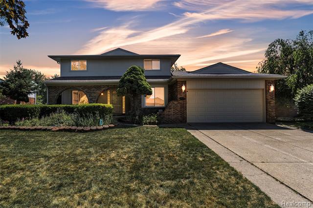 front view picture of 7000 Woonsocket, Canton, MI. 48187