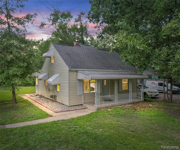front view picture of 5907 N Harvey, Westland, MI. 48185
