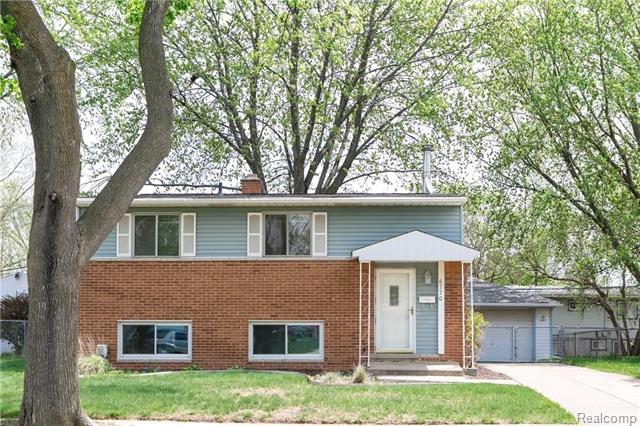 front view picture of 6770 Caribou, Westland, MI. 48185