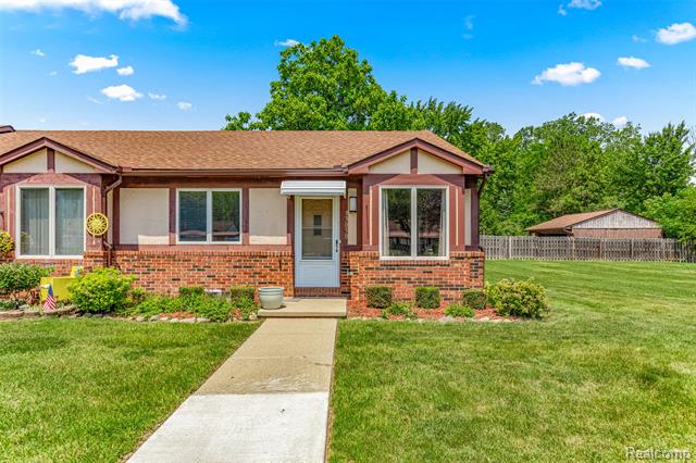 front view picture of 33050 Woodworth, Westland, MI. 48185