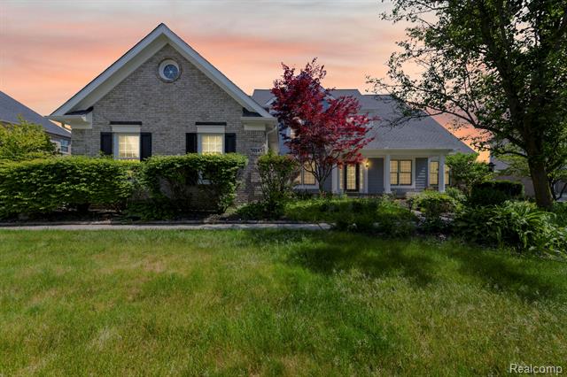 front view picture of 50145 Tottenham Ct, Canton, MI. 48187