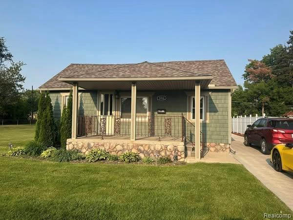 front view picture of 5960 Whitefield, Dearborn Heights, MI. 48127