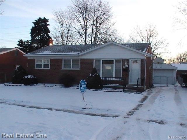 front view picture of 6062 Plainfield, Dearborn Heights, MI. 48127