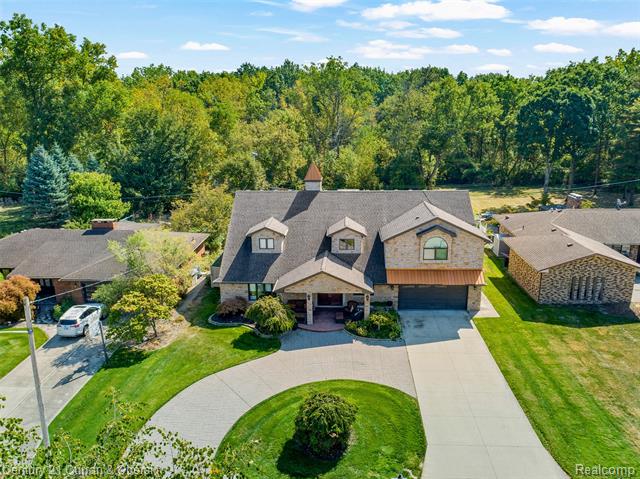 front view picture of 5984 Campus, Dearborn Heights, MI. 48127