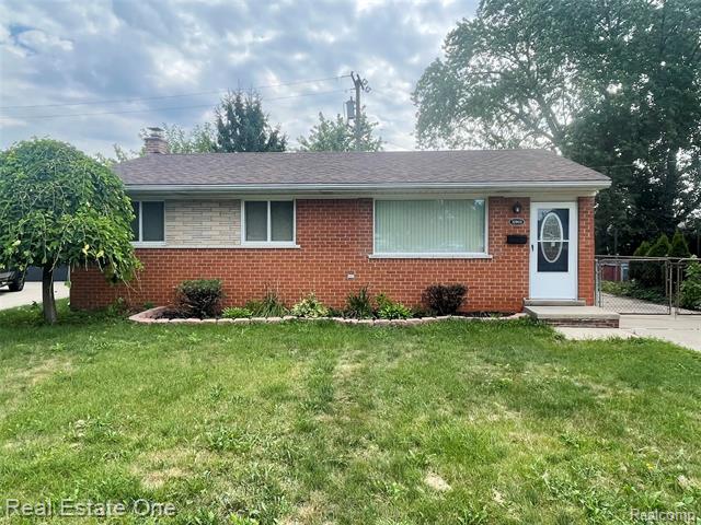 front view picture of 30906 Dover, Garden City, MI. 48135