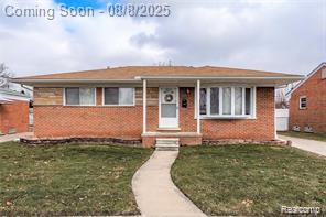front view picture of 6120 Kinloch, Dearborn Heights, MI. 48127